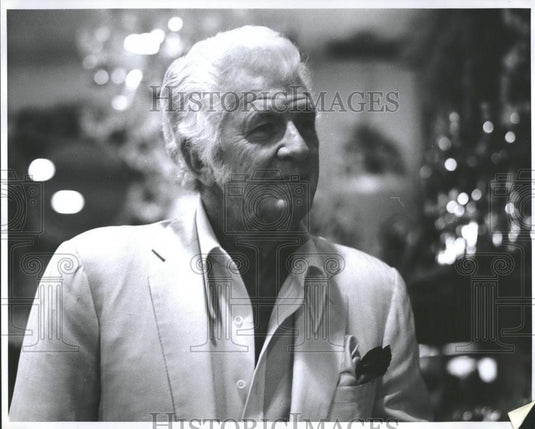 Press Photo Lee Trent Lone Ranger in Mexico for Convention - Historic Images
