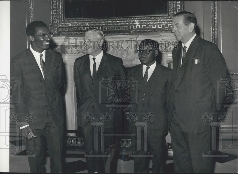 1970 Press Photo Ghana Debt Conference Marlborough House London - Historic Images