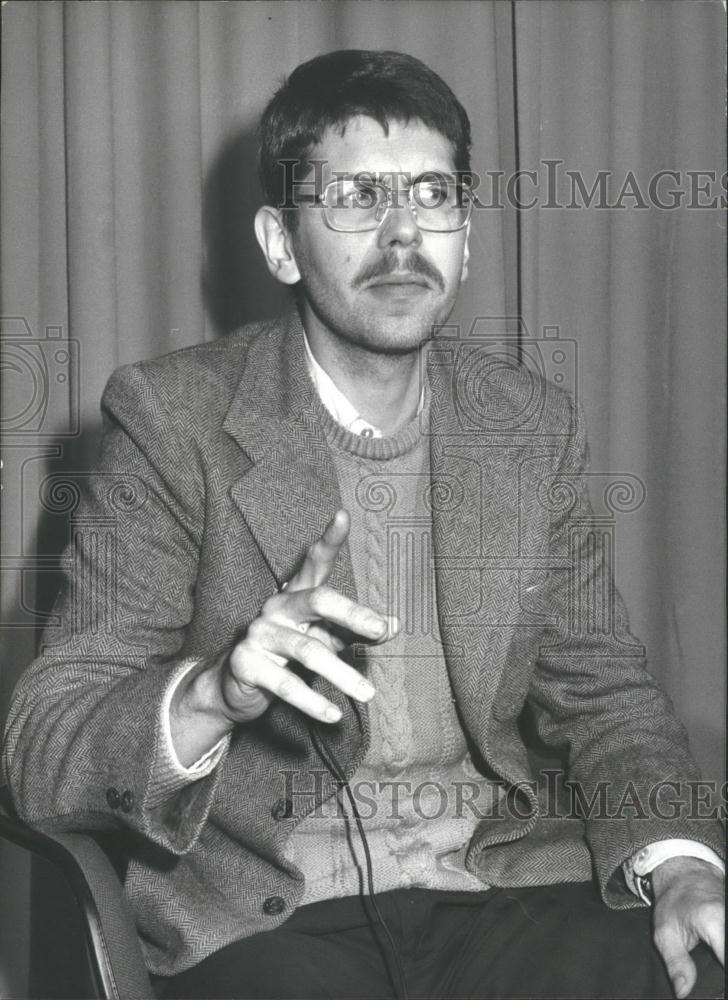 1976 Press Photo British teacher Mr. Alan McHugh - Historic Images