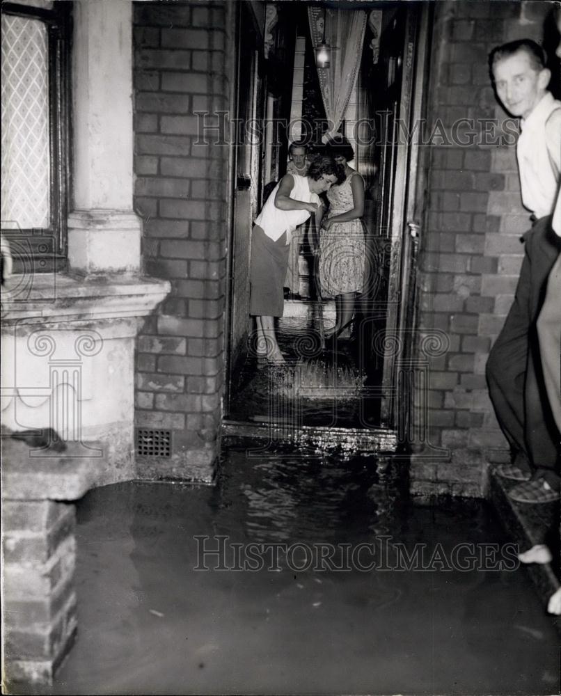 1959 Press Photo Electrical Storm Damage, South England - Historic Images