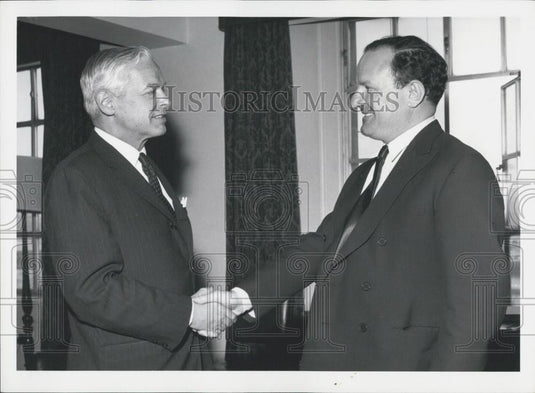 1964 Press Photo Paul H. Nitze,Sec of US NAvy & Earl Jellicoe,Britain - Historic Images