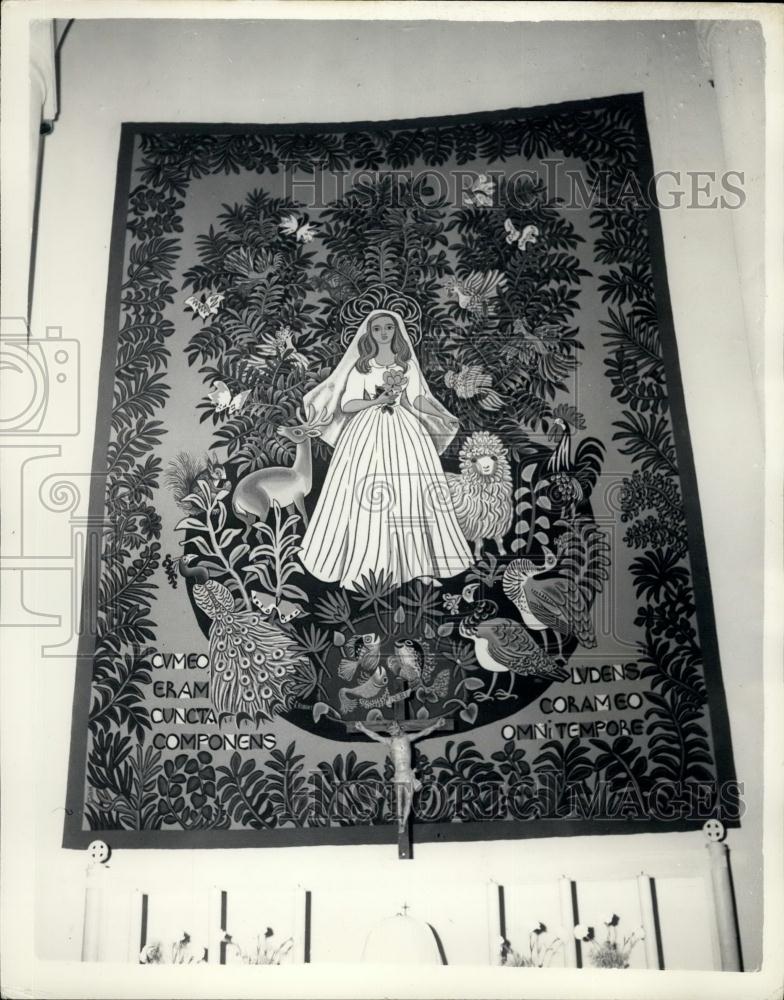 1955 Press Photo Aubusson Tapestry, L'Eglise de Notre Dame de France - Historic Images