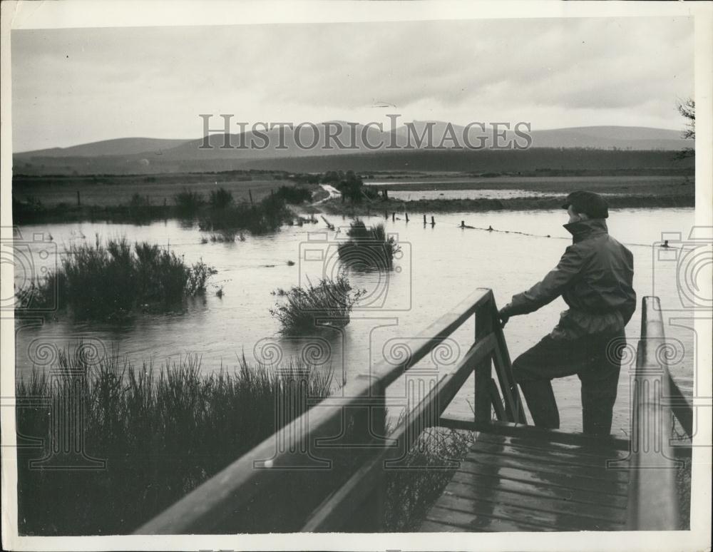 1954 Press Photo Floods In North Scotland - Historic Images