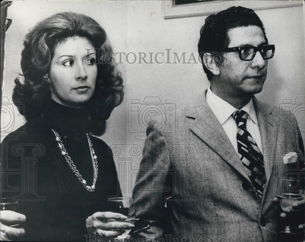 1971 Press Photo Senator Dr. Eidicio La Riva and wife - Historic Images