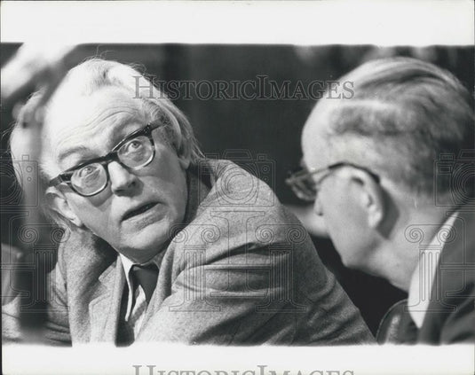 1974 Press Photo Employment Secretary Michael Foot with Hugh Scanlon of AUEW - Historic Images