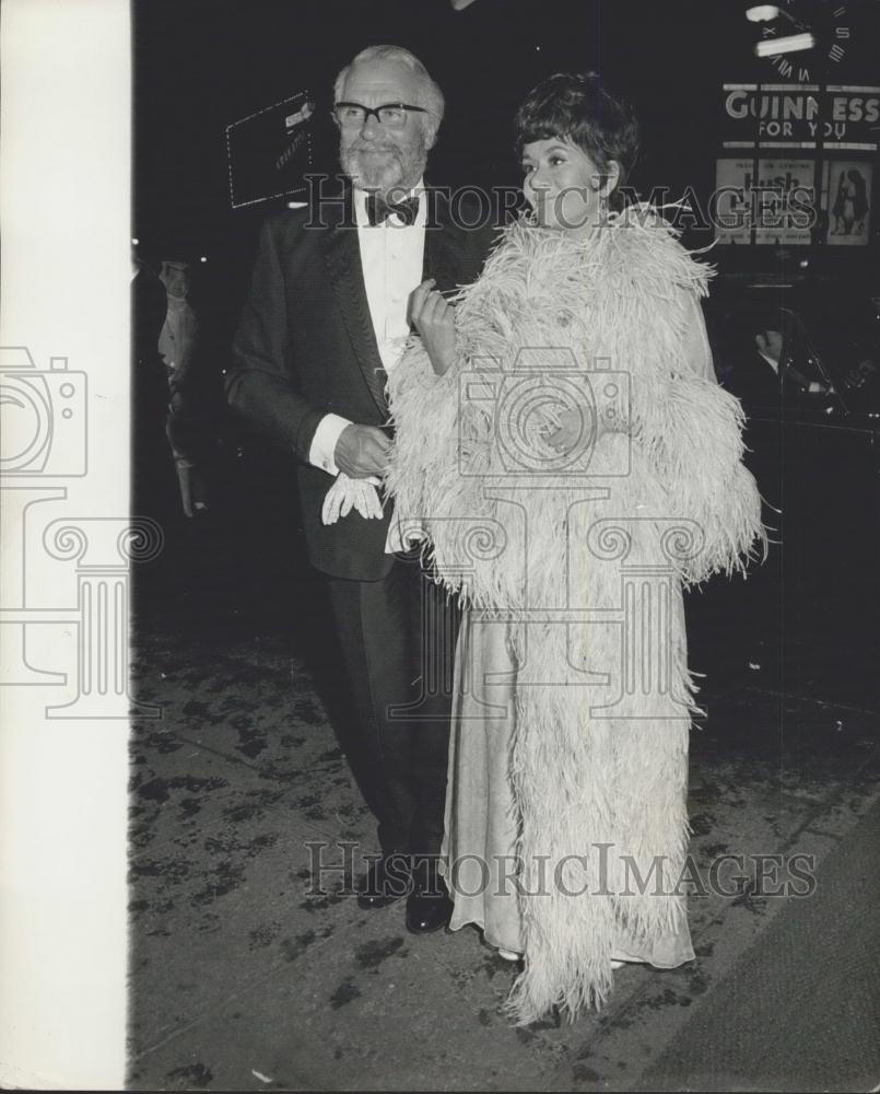 1969 Press Photo Sir Laurence Olivier & wife Joan Plowright - Historic Images