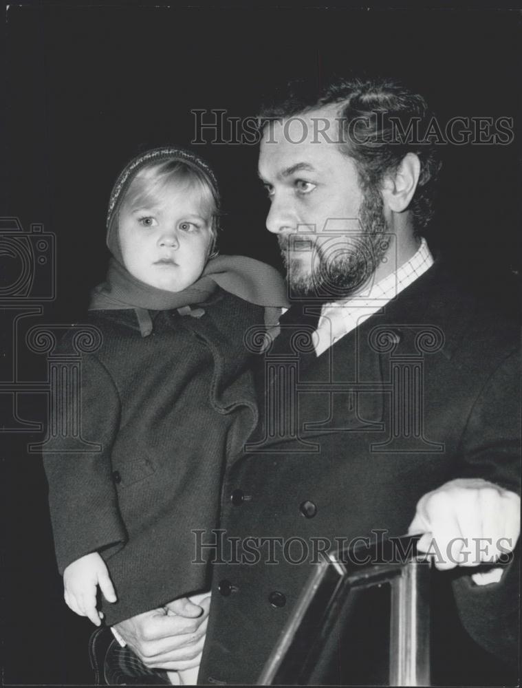 1966 Press Photo Actor Tony Curtis/Daughter Alexandra Curtis - Historic Images