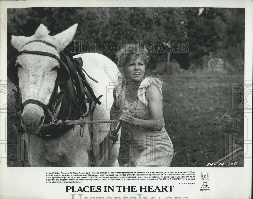 Press Photo Sally Field in Places of the Heart - Historic Images