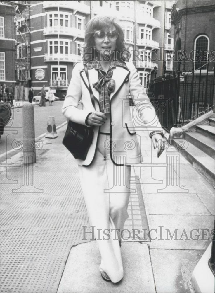 1978 Press Photo Mrs.Kitty Milinaire daughter in law of the Duchess of Bedford - Historic Images