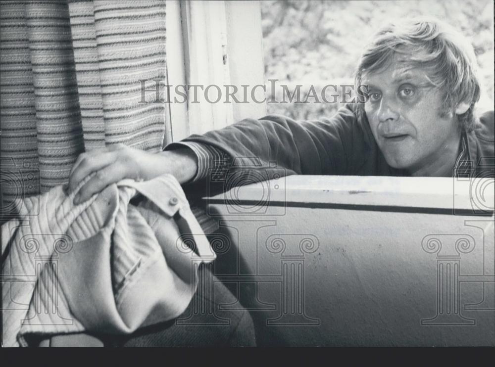 1971 Press Photo Actor Horst Frank in thriller &#39;Hot trace St. Pauli&quot; - Historic Images
