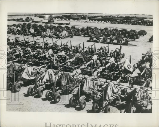 1953 Press Photo Corner Of British Arms Dump Of Tel El Kebir In Suez Canal Zone - Historic Images