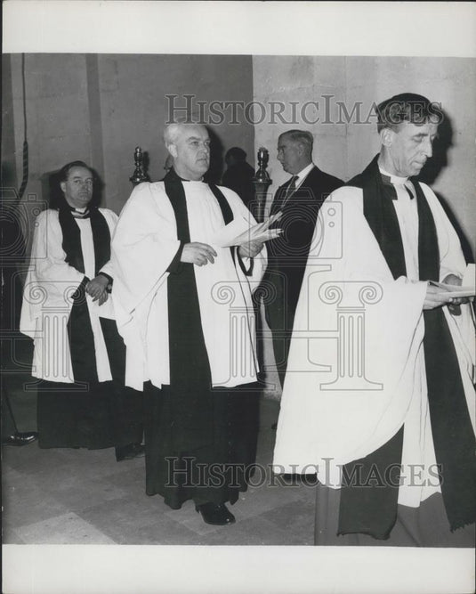 1962 Press Photo Institution And Induction Of New Rector Of St. Bride's - Historic Images