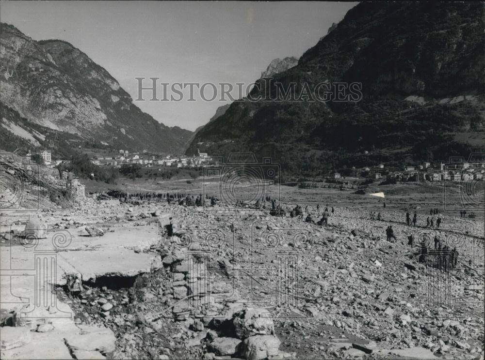 1963 Press Photo Scene of the Italian Dam Disaster. Ruins of a Church - Historic Images