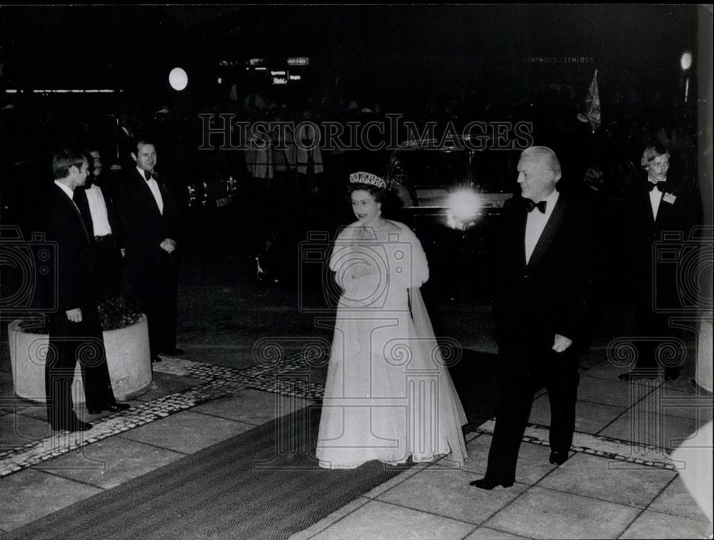 Press Photo Queen Elizabeth State Visit To Germany Prince Philip - Historic Images