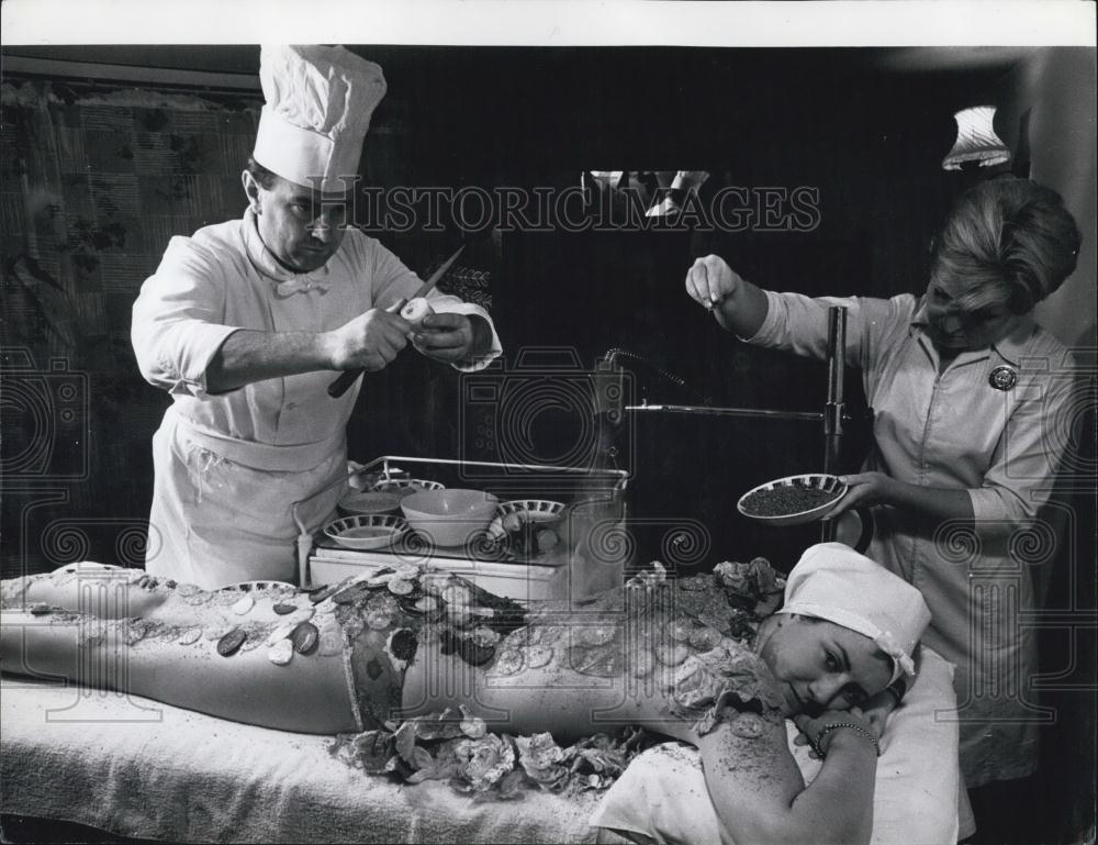 Press Photo Culinary Spa Treatment - Historic Images