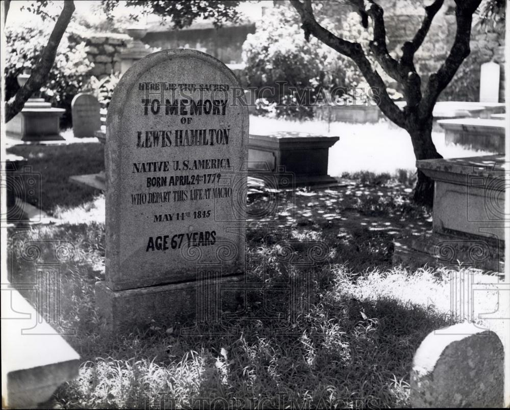 Press Photo Macau churchyard where US man is buried - Historic Images