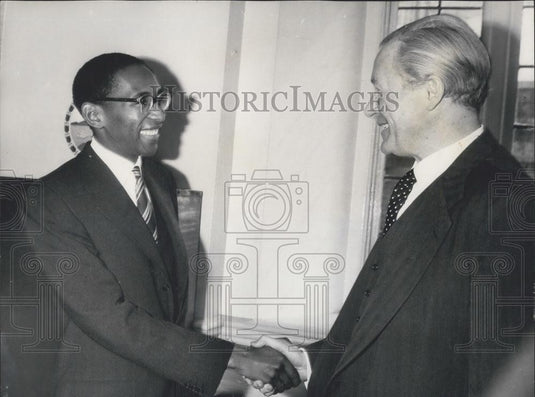 1964 Press Photo Mr. Duncan Sandys &Chief of Basutoland Motlotlehi Moshoeshoe - Historic Images