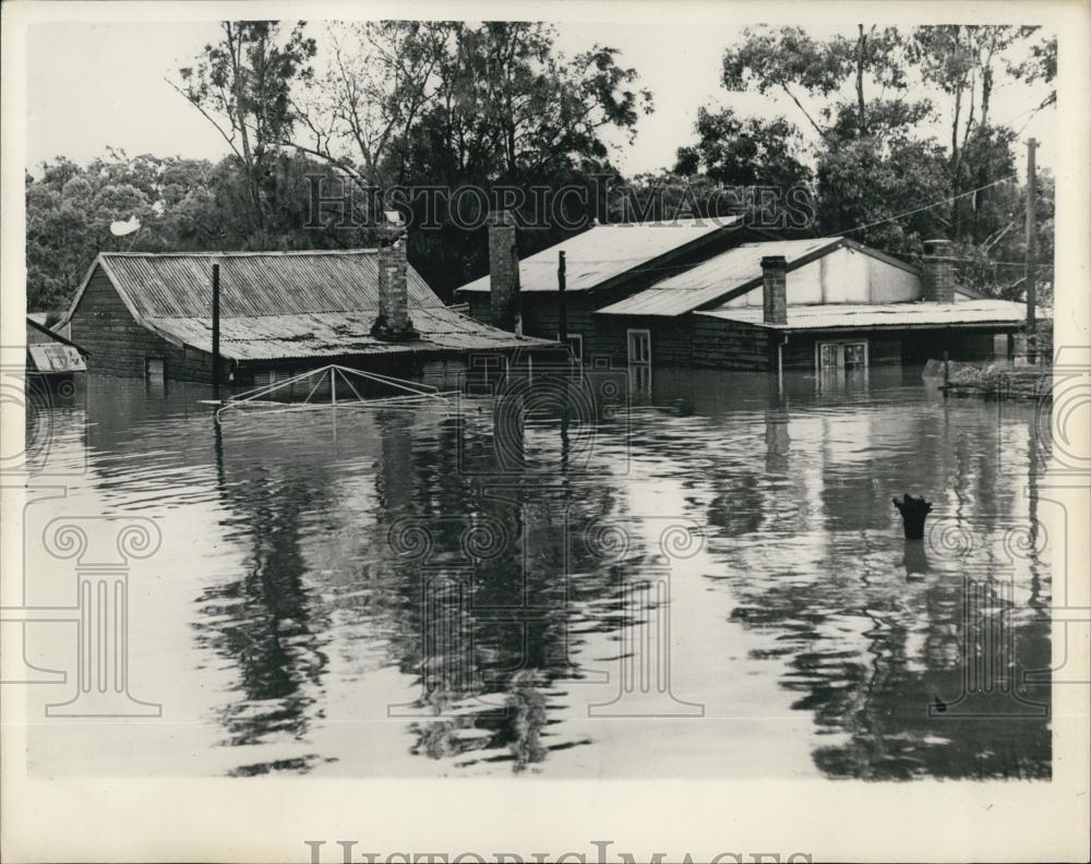 1956 Press Photo Floods In New South Wales Homes Evacuated - Historic Images