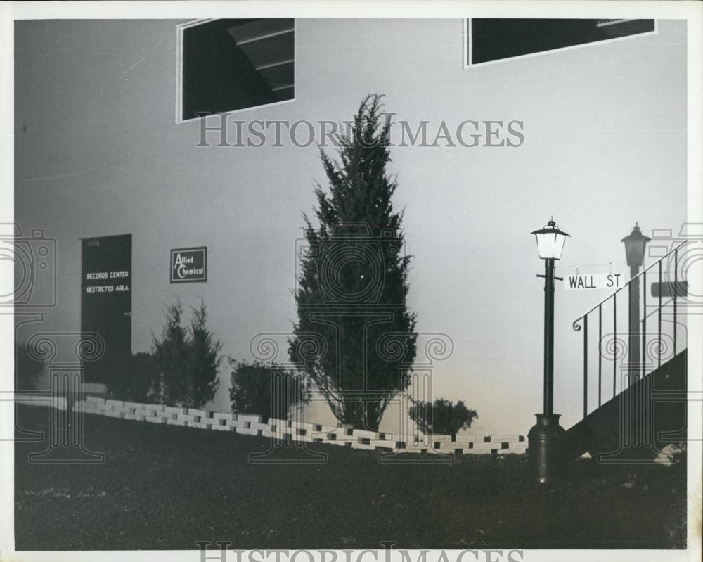 Press Photo Allied Chemical's Records Center On Wall St. - Historic Images