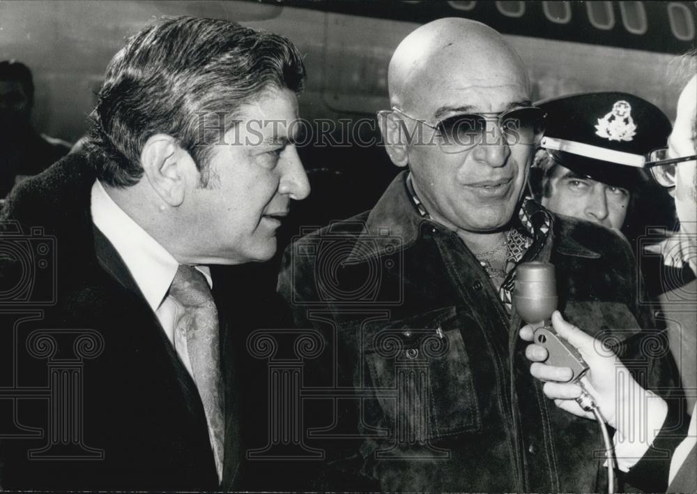 Press Photo Telly Savalas with Brother Costas in Athens - Historic Images