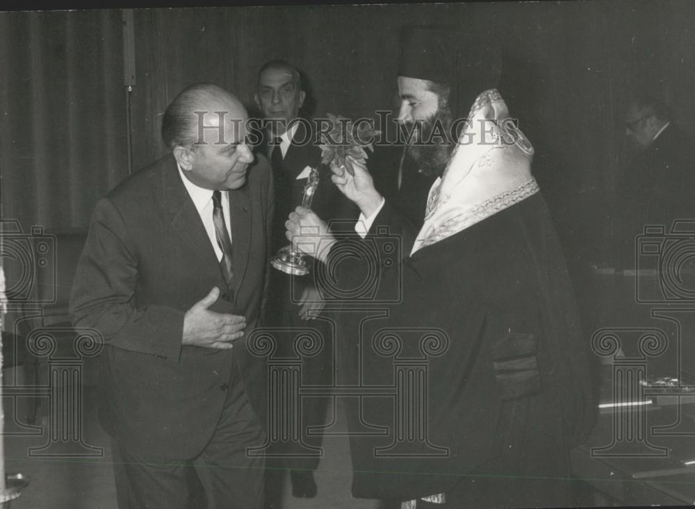 1973 Press Photo Deputy Prime Minister Nicholas Makarezos receives blessing - Historic Images