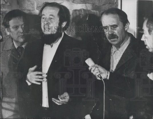 1974 Press Photo Russian Author,Alexander Solzhenitsyn - Historic Images
