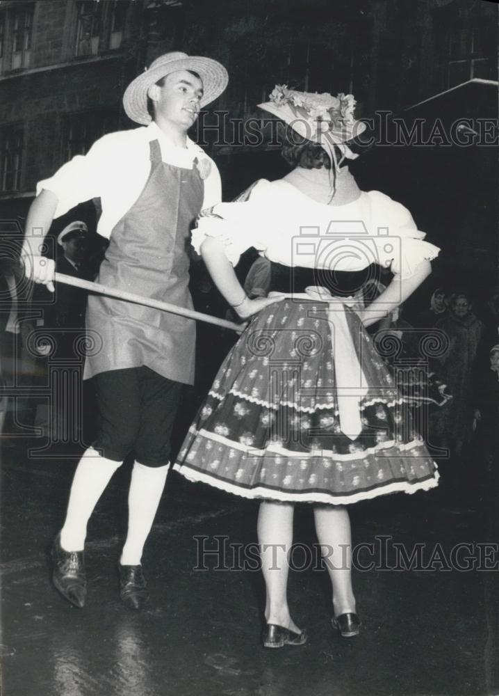1964 Press Photo "Valentins-dance" in Munich - Historic Images
