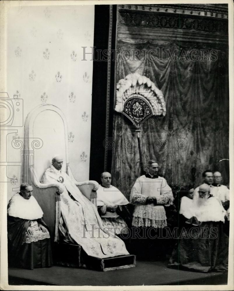 1955 Press Photo The Pope in the Sistine Chapel of the Vatican - Historic Images