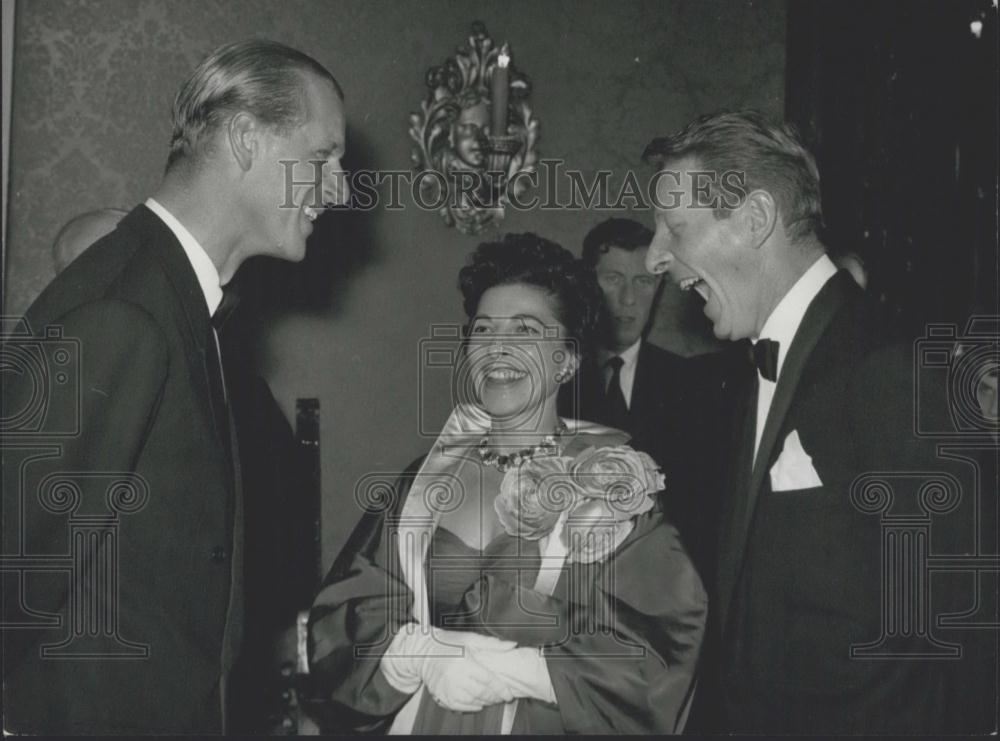 1959 Press Photo Duke of Edinburgh, Comedian Danny Kaye, Sylvia Fine - Historic Images