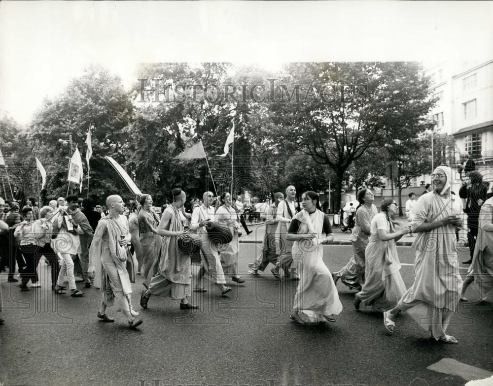 1970 Press Photo Radha Krishna Temple&#39;s Festival And Procession In London - Historic Images