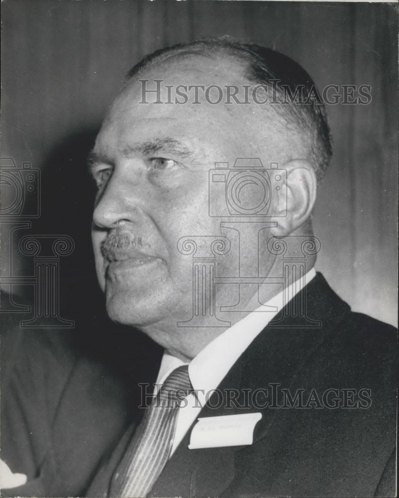 1959 Press Photo Walter E. Chamberlain falls to his death - Historic Images