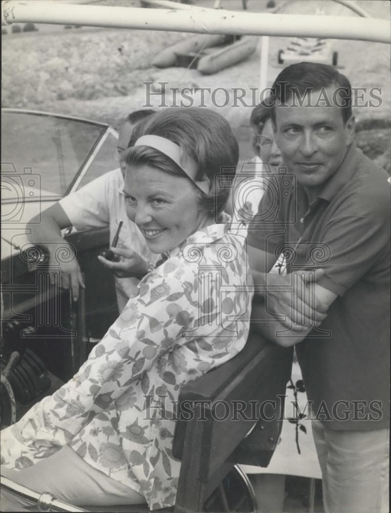 1965 Press Photo Princess Beatrix & fiance Claus Von Amaberg. - Historic Images