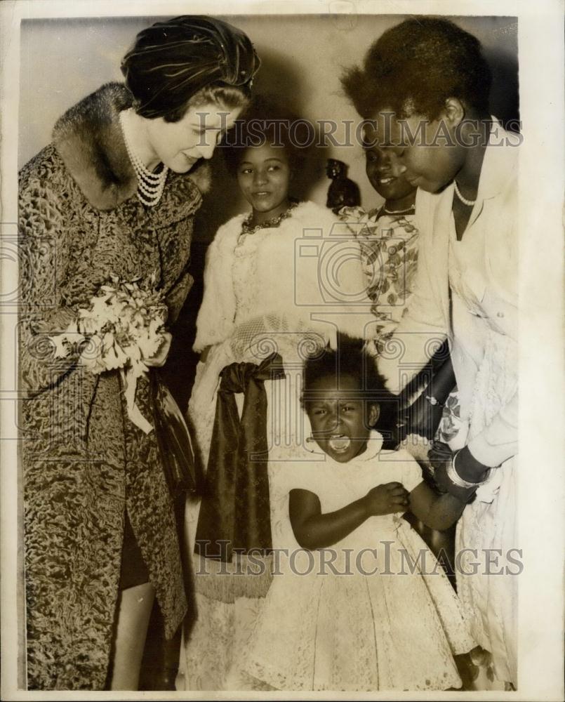 1962 Press Photo Princess Alexandra, Margaret Magoba - Historic Images