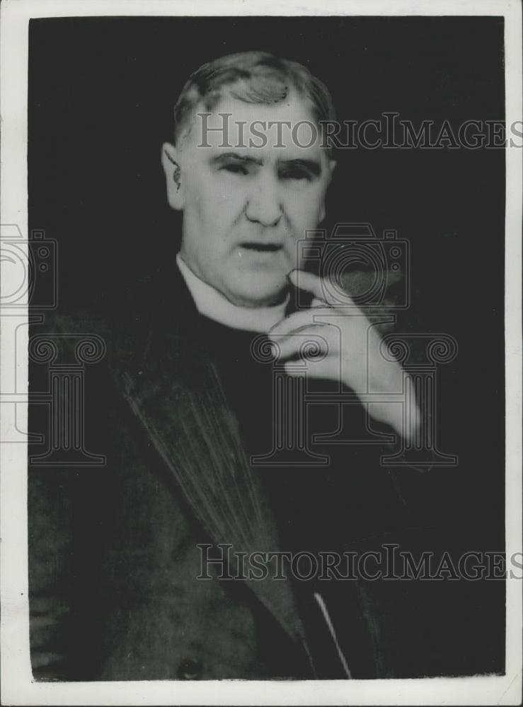 1953 Press Photo Canon Hartynellis, Polish Priest, Interviewed In Mystery - Historic Images