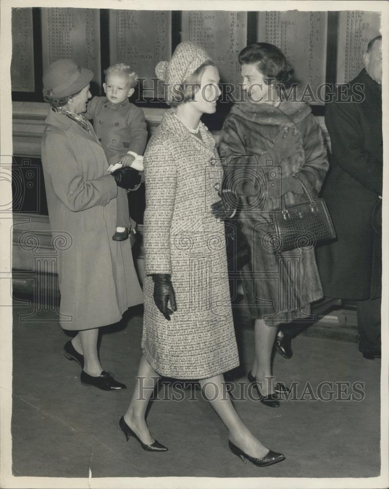 1963 Press Photo Members of the Royal family leave for Sandrengham - Historic Images