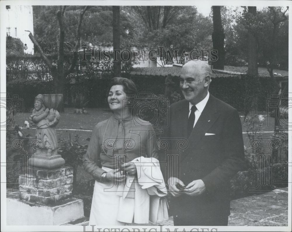 1973 Press Photo Gen. Alejandro Larousse Former president of Argentina & Wife - Historic Images