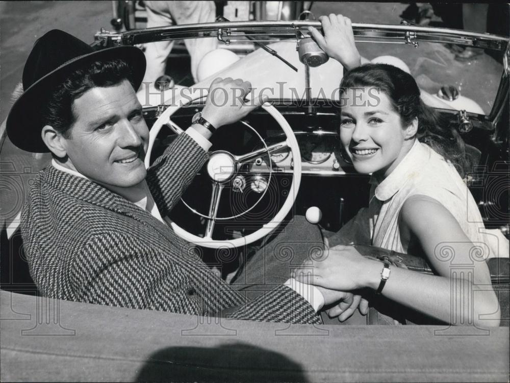 1956 Press Photo Actors Paul Hubschmid &amp; Marianne Koch On the Way to the Studio - Historic Images