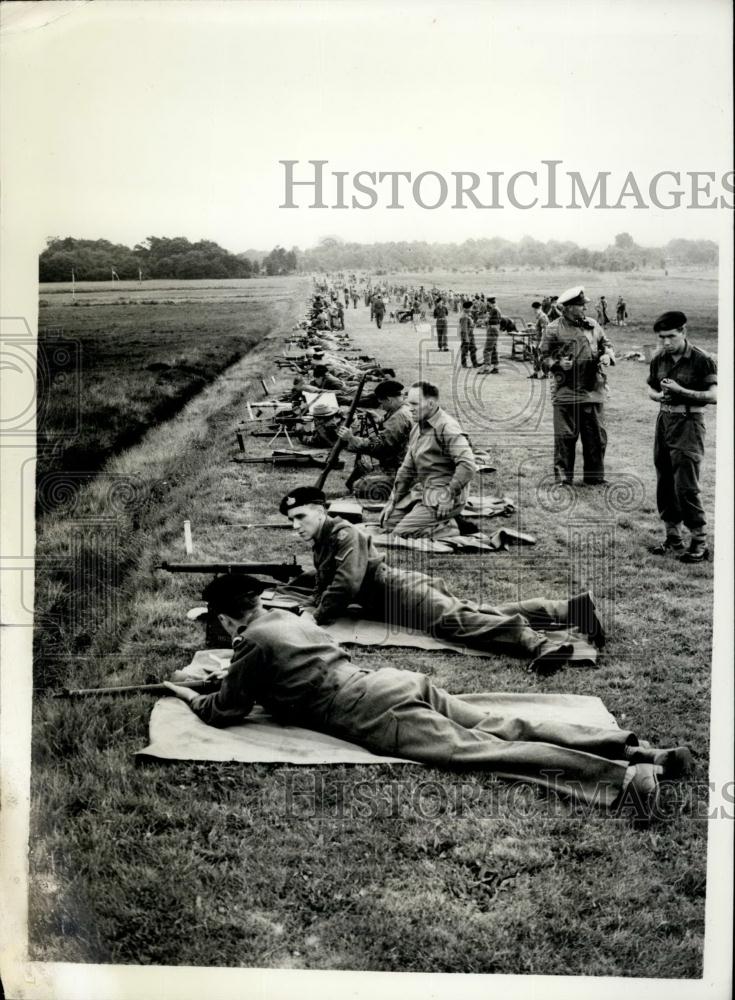 1956 Press Photo Bisley National Rifle Association Meeting Shooting Competition - Historic Images