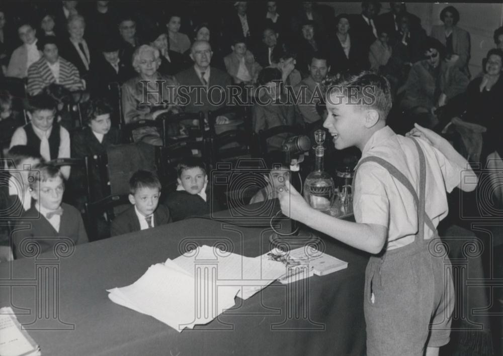 1956 Press Photo Ten-Year old Lecturer speaks for 2 hours subject - Historic Images