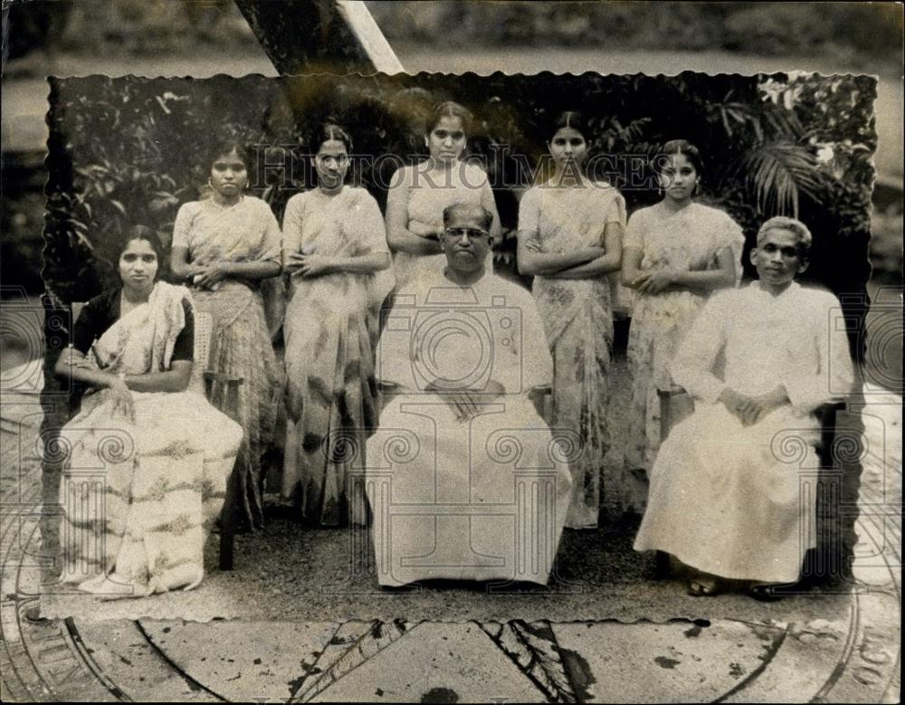 1970 Press Photo Kerala Novice Nuns Portrait India St Lucy's Convent - Historic Images