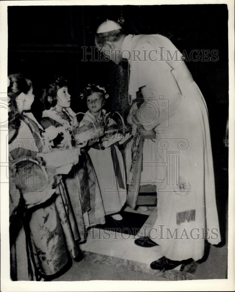 1957 Press Photo The Pope at Castelgandolfo - Historic Images