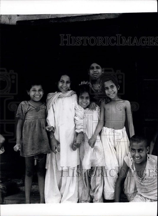 Press Photo Children of Old Delhi - Historic Images
