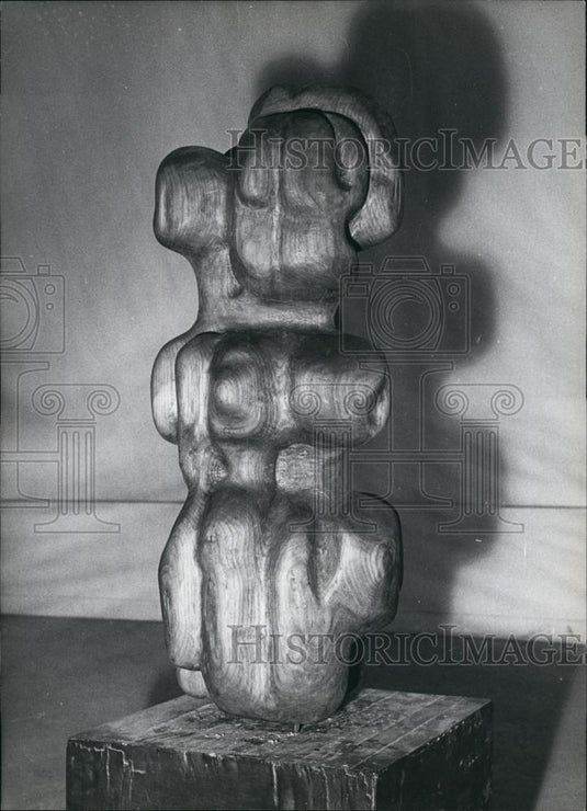 Press Photo Sculpture - Historic Images