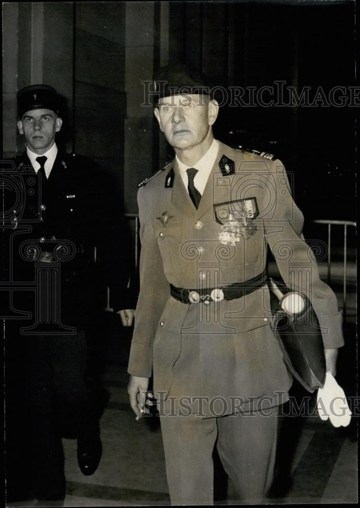 1961 Press Photo Commandant De Saint-Barc Algeria Arrives Law Courts - Historic Images