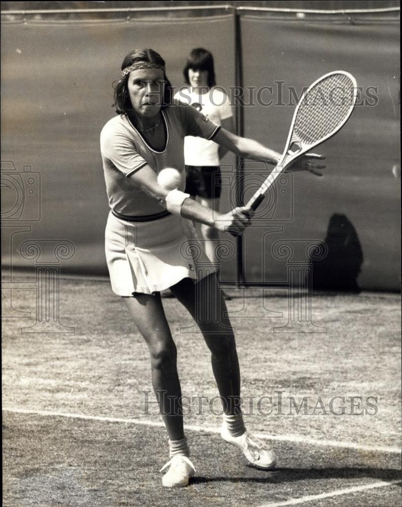 1976 Press Photo Maria Bueno Miss S. Mehmedbasich Robertson cup tennis tournamen - Historic Images