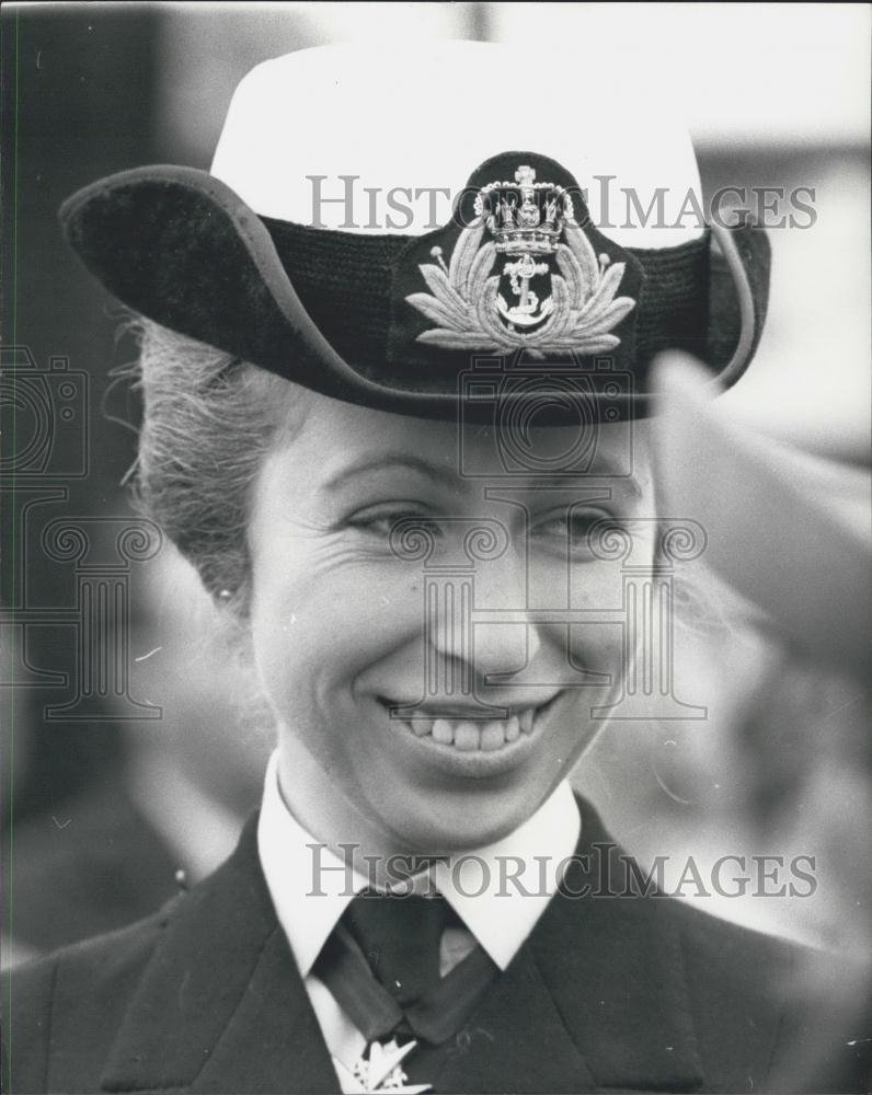 1974 Press Photo Princess Anne At Passing Out Parade - Historic Images