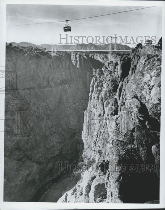 1972 Press Photo Aerial Tramway high over Colorado's famous Royal Gorge - Historic Images