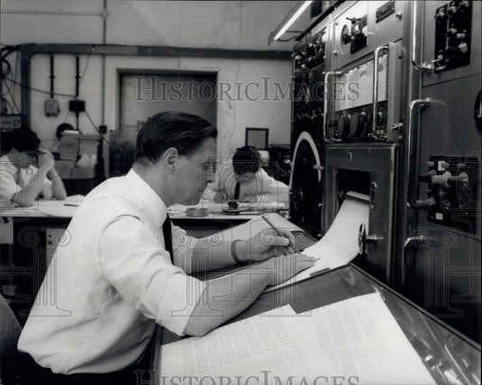 1967 Press Photo Rocket Probe Skua Rockets Investigation Outer Hebrides - Historic Images