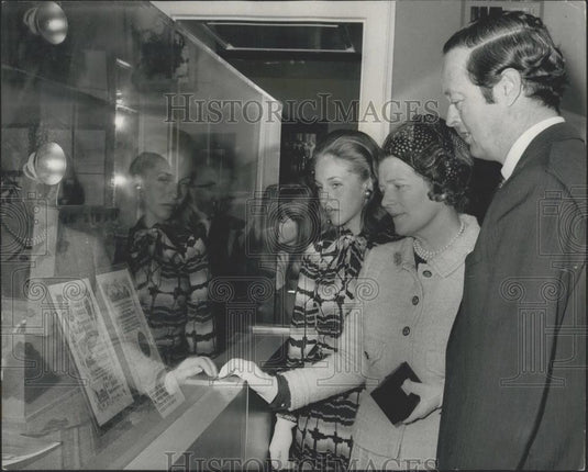 1974 Press Photo The Duke of Marlborough and his wife & Lady Soames - Historic Images