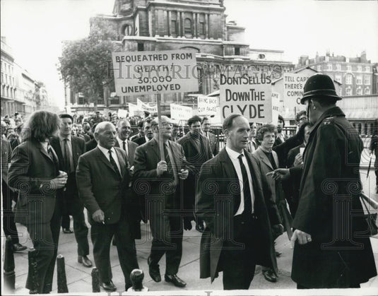 1971 Press Photo Clyde Shipyard Workers, Protest - Historic Images